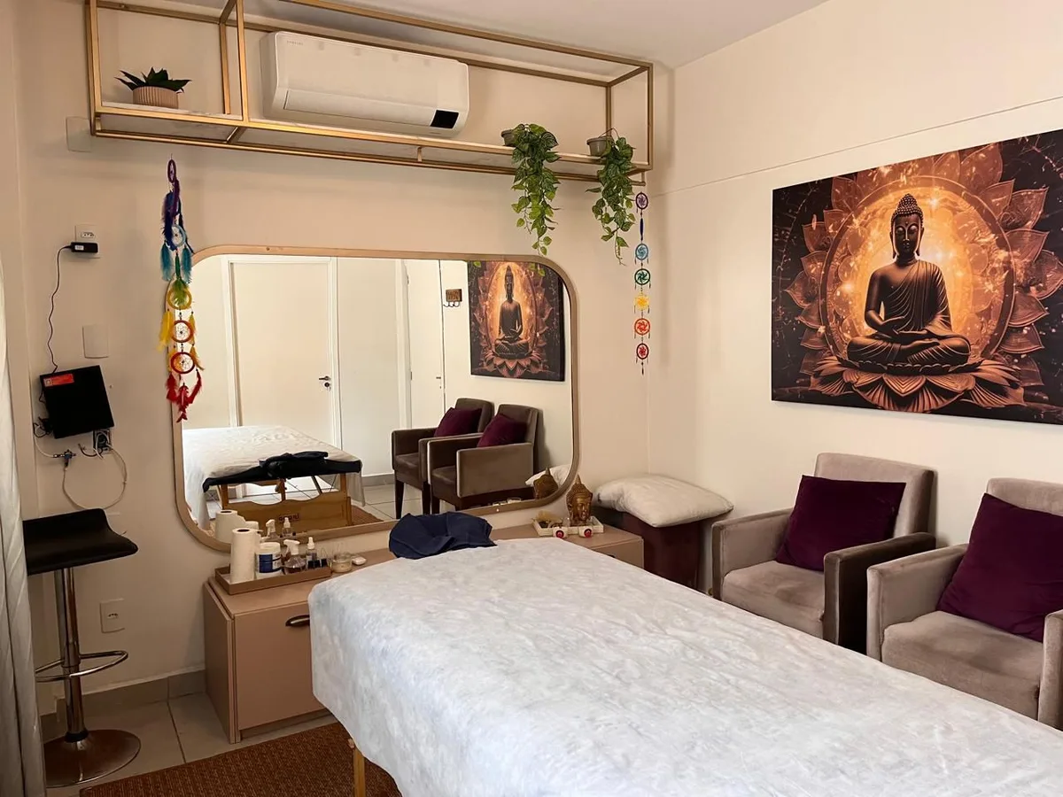 Sala de massagem com luz natural